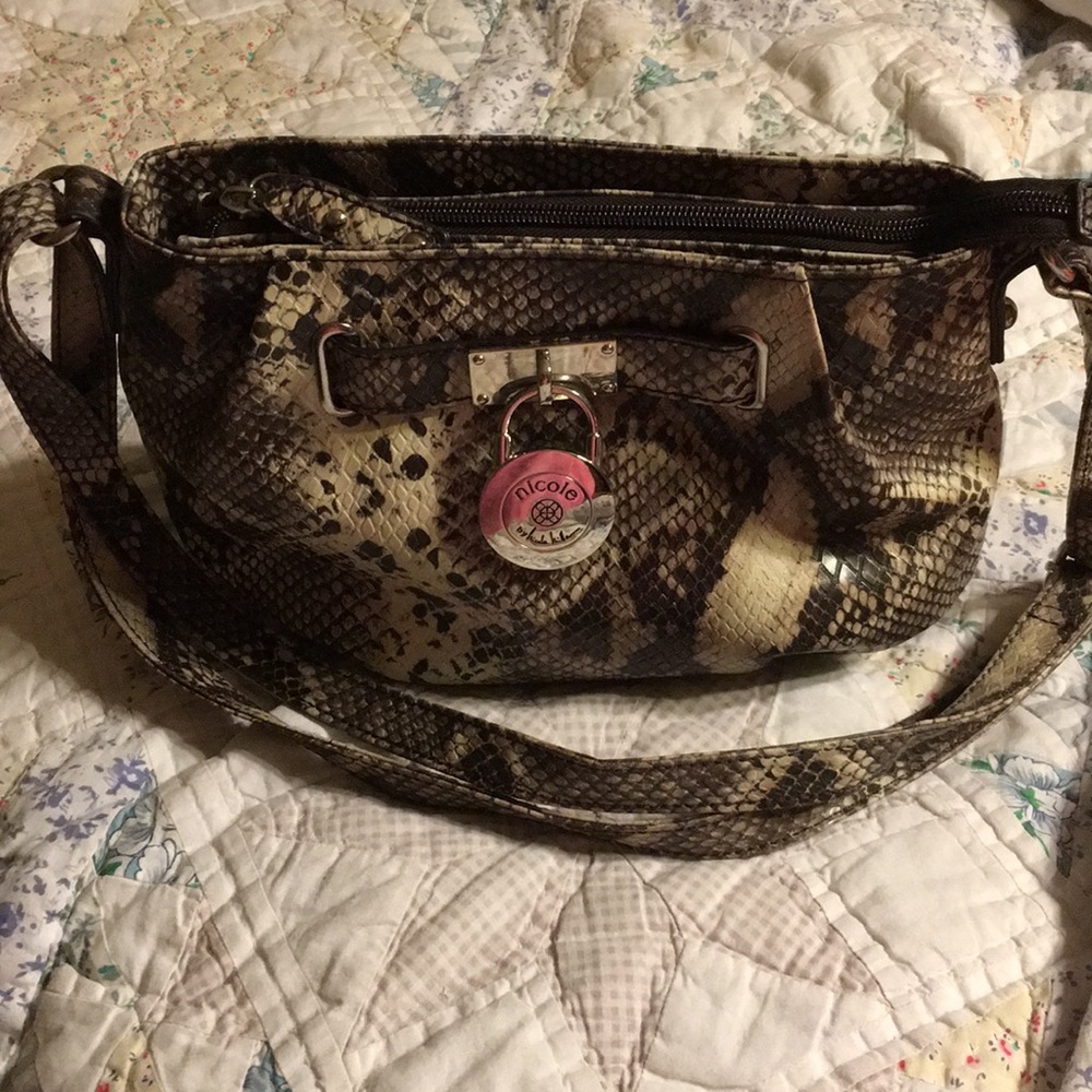 Purse used very few times